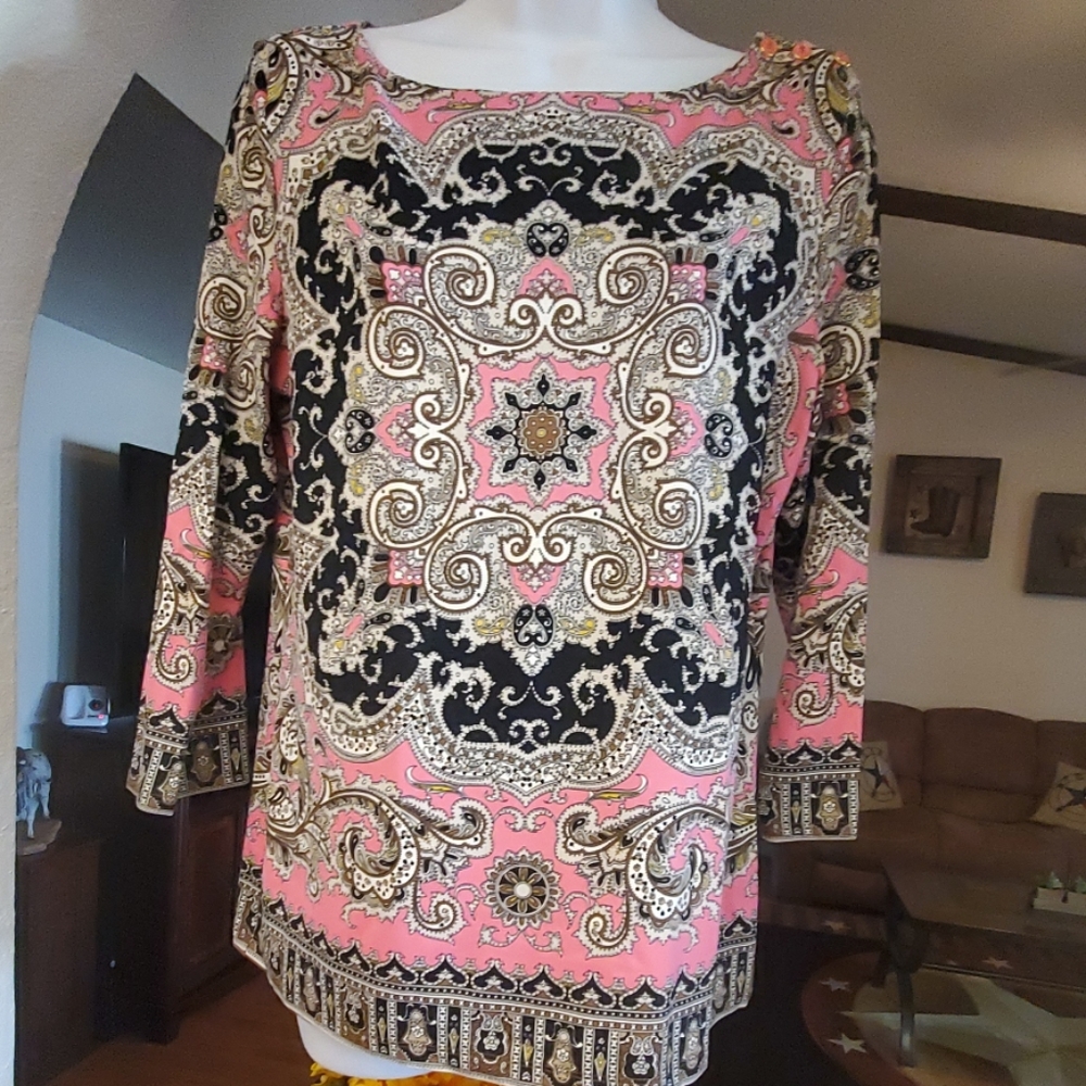 Chárter club  top size M . 92 nylon, 8 spandex.